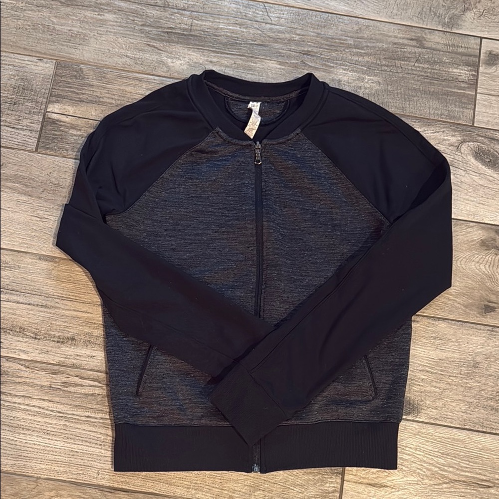 EUC Under Armour lightweight bomber zip up jacket, sz S